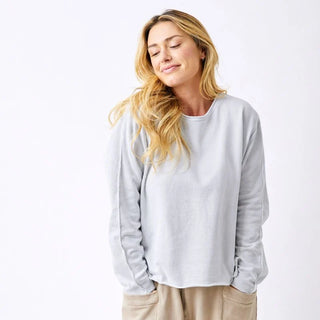 Suzy D Wan Sweatshirt in Fossil Gray