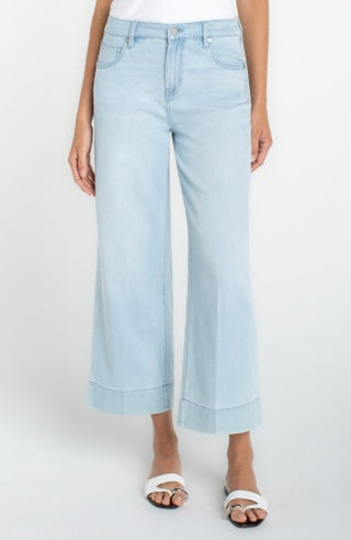 stride crop wide leg w/ embroidered side seam
