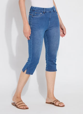 Lyssé Granada Front Pocket Capri Jeans in Mid Wash