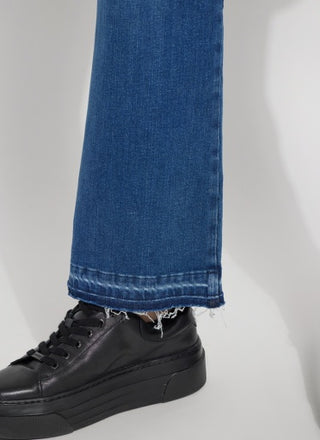Lyssé Premium Straight Jeans in Authentic Midwash