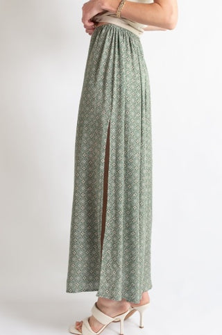 MAXI